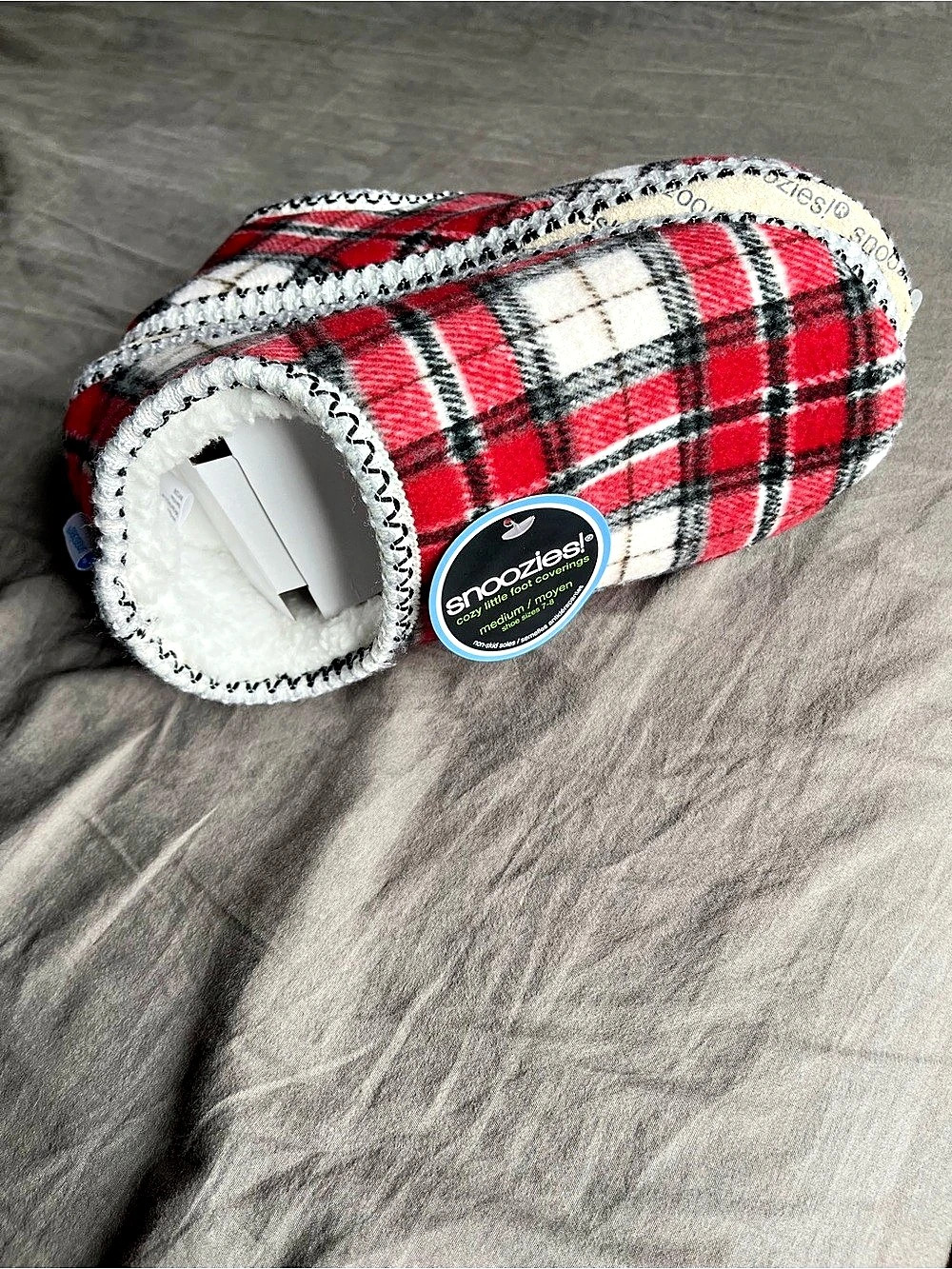 Snoozies! Cozy Classic Sherpa Lined Plaid Bootie Slippers US 7-8
